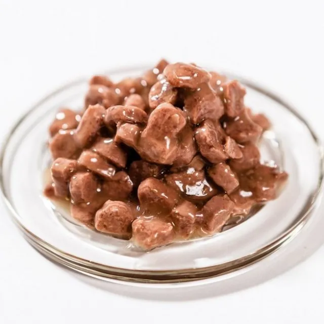 Brit Premium Beef Stew & Peas Chunks in gravy 100 g
