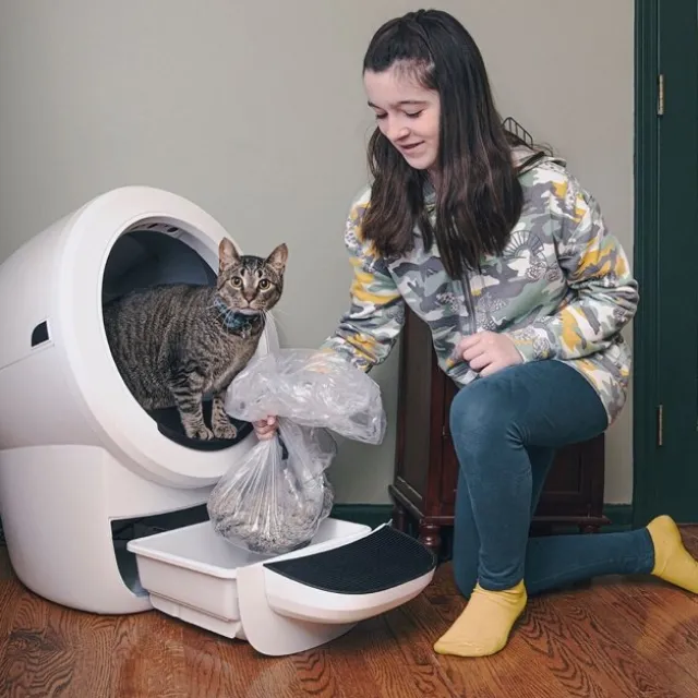 Whisker Litter-Robot 4 Självrensande Kattlåda Vit